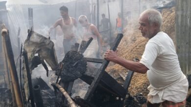 Photo of बिजली के शॉर्ट सर्किट से आग लगने से लाखों रुपये की सम्पत्ति जलकर राख