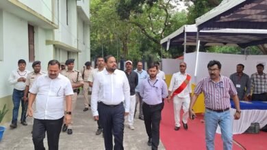 Photo of ईवीएम, वीवीपैट वेयर हाउस का जिलाधिकारी ने किया निरीक्षण