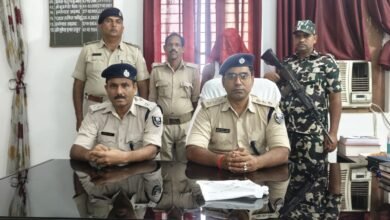 Photo of सहरसा, मधेपुरा और सुपौल जिले के 9 थाना क्षेत्र में दर्ज 18 मामला सहित तीरी पेट्रोल पंप लूट कांड के फरार अभियुक्त प्रिंस गिरफ्तार