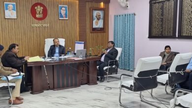 Photo of निर्धारित लक्ष्य के अनुरूप उपलब्धि हेतु भू राजस्व संग्रहण कार्य में तेजी लाने का दिया निर्देश