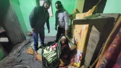 Photo of आजाद युवा विचार मंच द्वारा ग्रामीण स्तर पर कंबल का किया गया वितरण