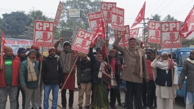Photo of बिहार के बेटियों पर अपमानजनक टिप्पणी के खिलाफ भाकपा ने पीएम मोदी का फूका पुतला
