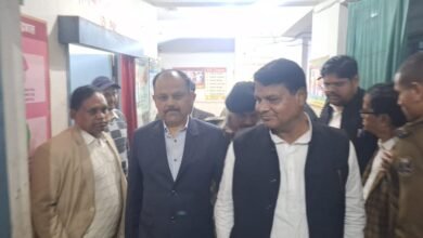 Photo of डीएम ने सामुदायिक स्वास्थ्य केंद्र महिषी का किया निरीक्षण