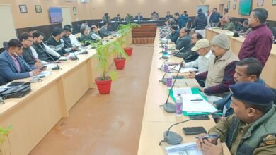 Photo of प्रमंडलीय आयुक्त की अध्यक्षता में आयोजित बैठक में नगर निकाय क्षेत्र अंतर्गत सुव्यस्थित यातायात प्रबंधन हेतु किए जा रहे प्रयासों की समीक्षा की गई