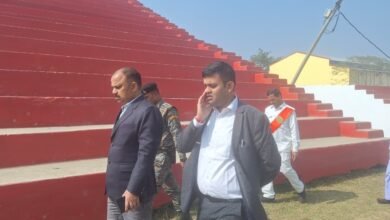 Photo of स्टेडियम में चल रहे अवसंरचना कार्य का डीएम ने किया निरीक्षण